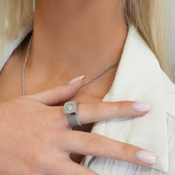 Mesh Strap Latin Stone Ring – Silver/Silver