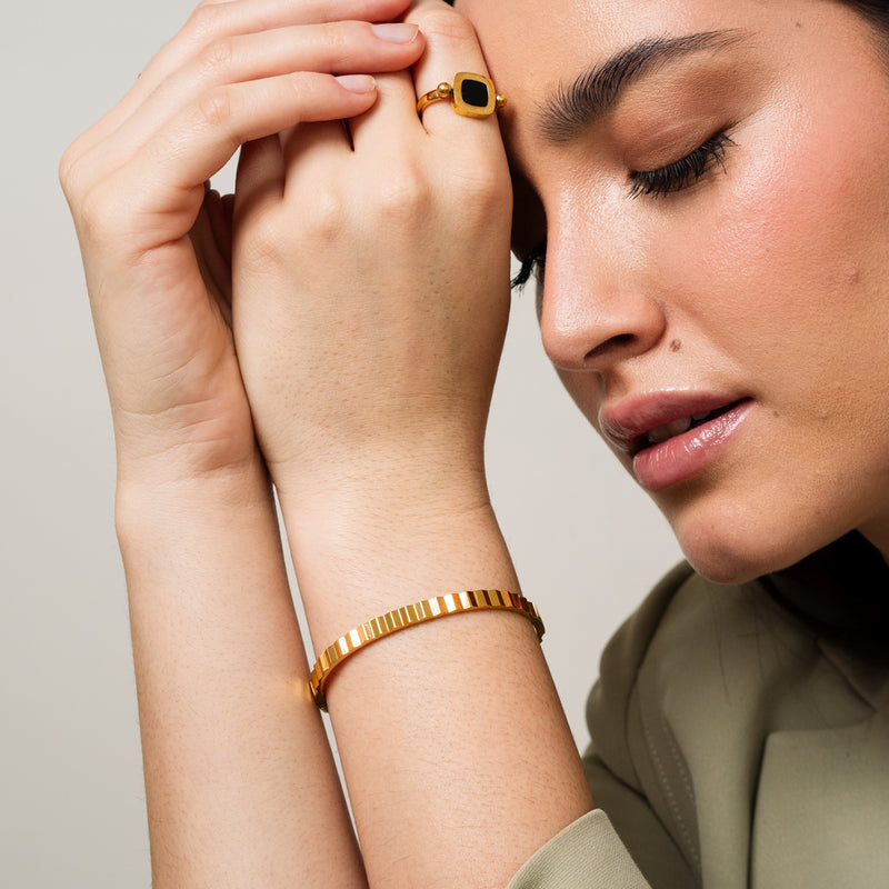 Neve Bangle - Gold