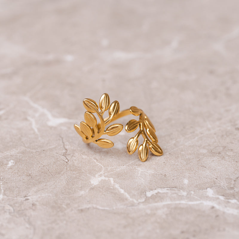 Olive Twist Adjustable Ring - Gold