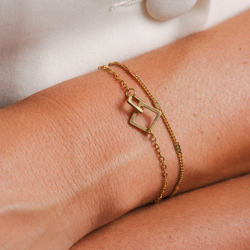 Square Link Pendant Bracelet - Gold