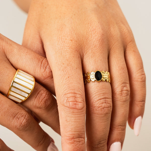 Colloseum Chunky Ring - Gold