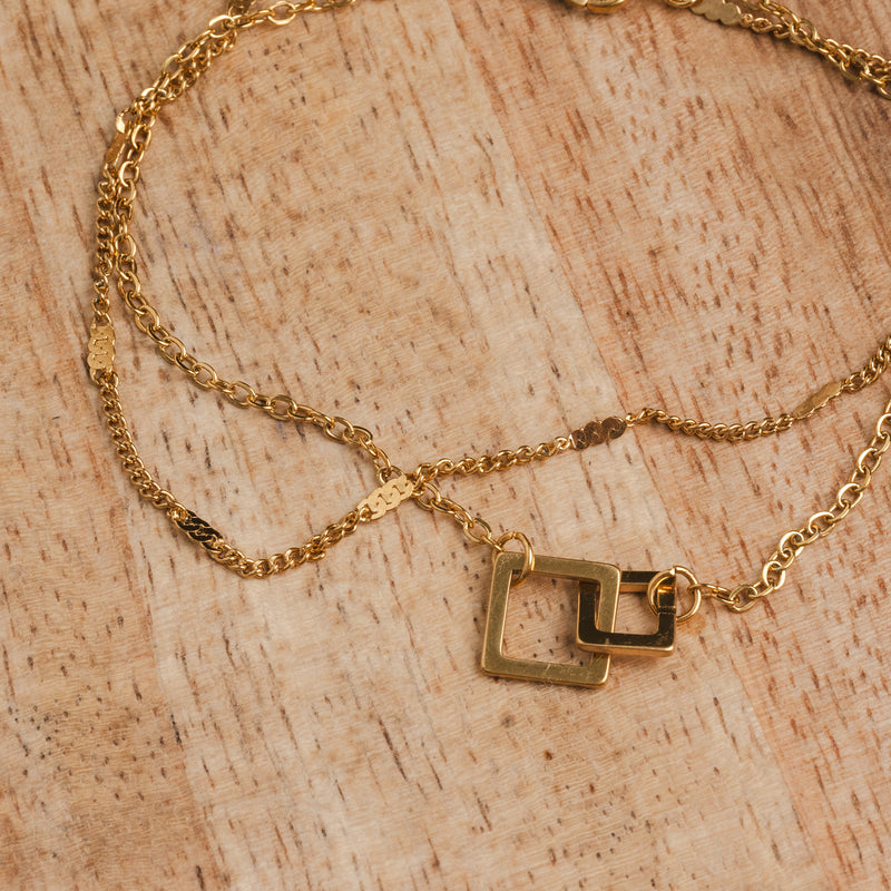 Square Link Pendant Bracelet - Gold