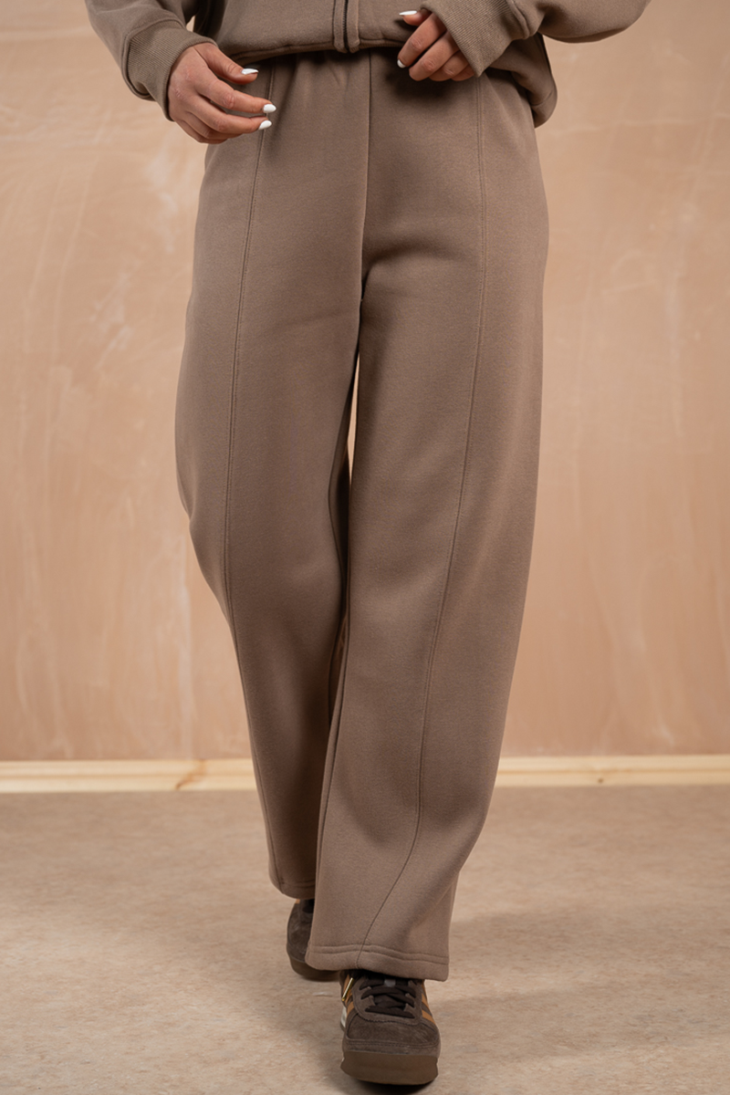 Relaxed Straight Leg Joggers - Brown